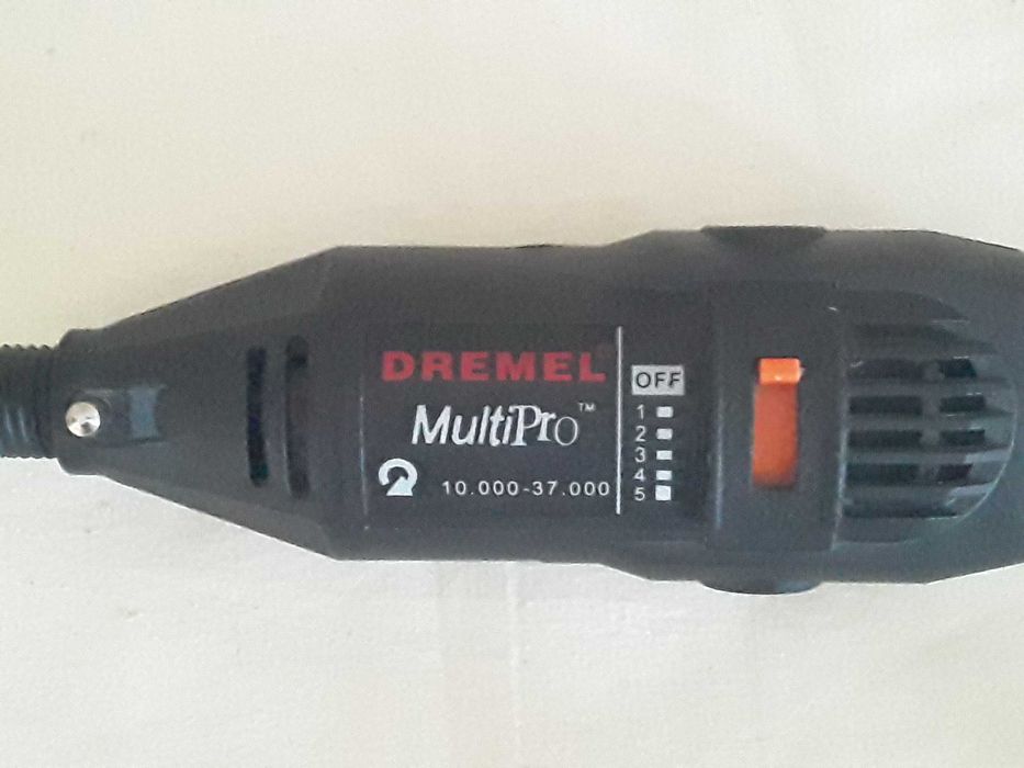Многофункциональный инструмент Dremel