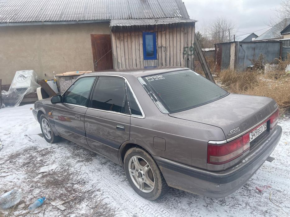Продам авто мазду 626
