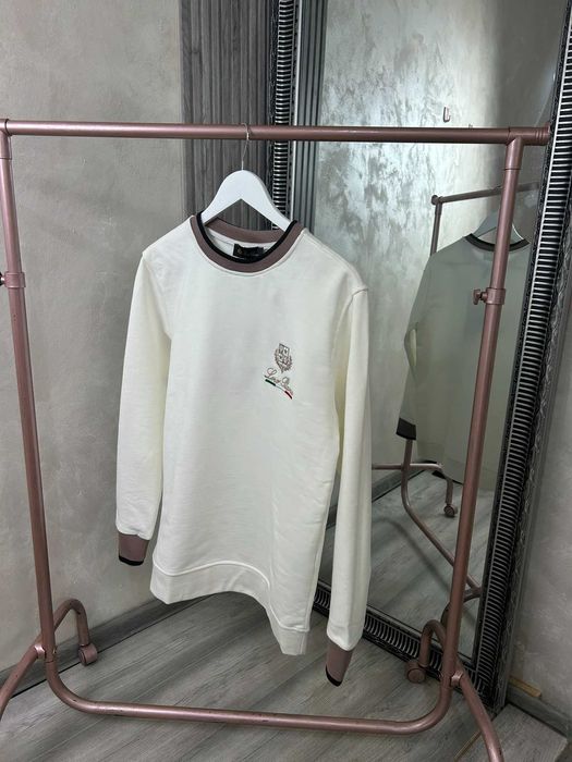 Мъжки блузи и суичери в бял цвят