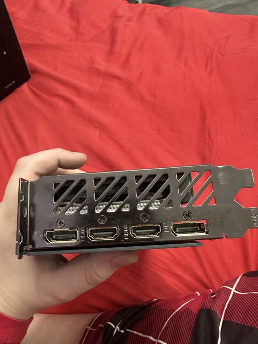 Vand placa video rtx4060 eagle 8gb