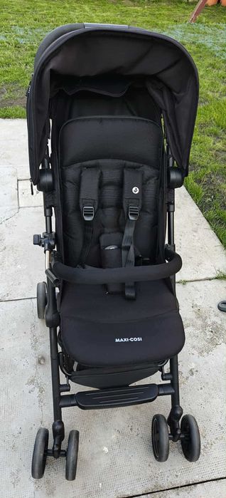 Carucior Maxi Cosi Lara 2 Negru - 300 RON