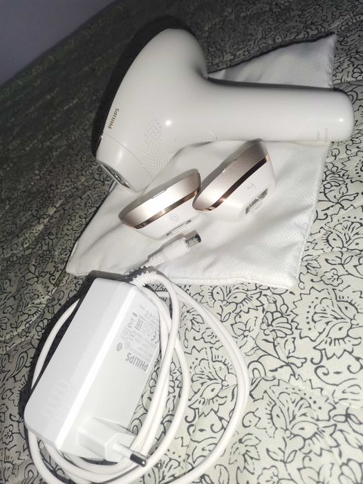 Фотоепилатор Philips Lumea SC1998/00