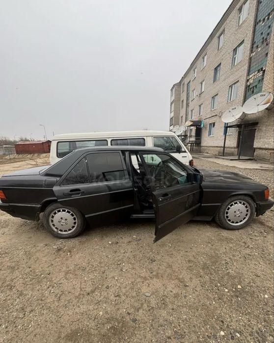 Продам Мерс 190ый
