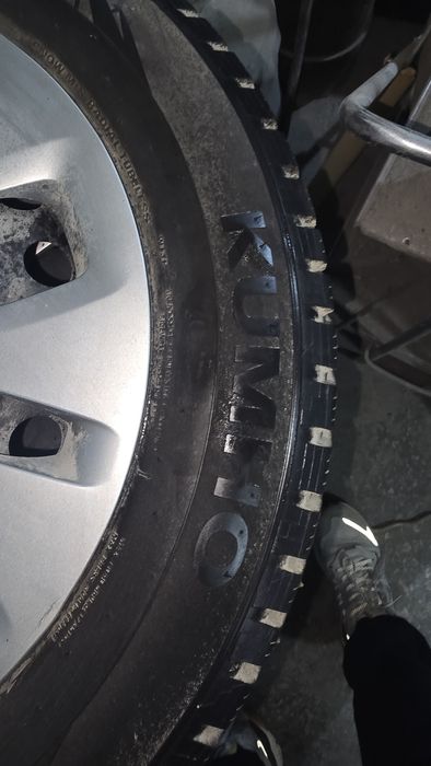 продам резину размер R15/185/65