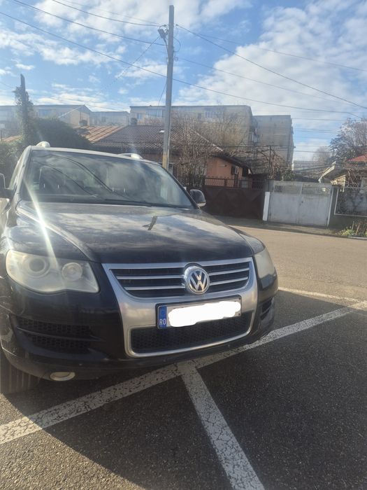Vând Touareg Volkswagen