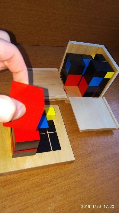 Montessori Trinomial Cube Монтесори Триномно Сензорно Кубче дървен