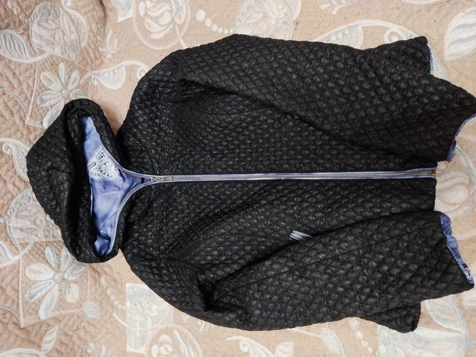 Продам куртку-ветровку