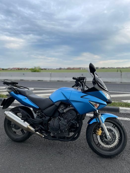 Honda CBF600SA.