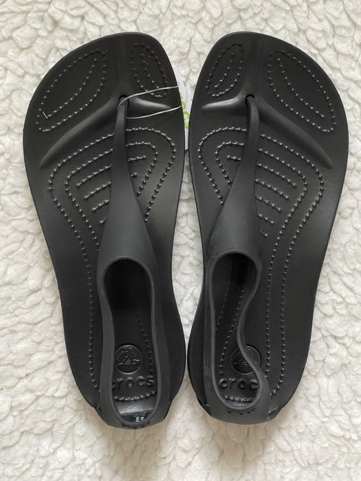 Sandale silicon dama bej bronz negre Crocs sexi flip
