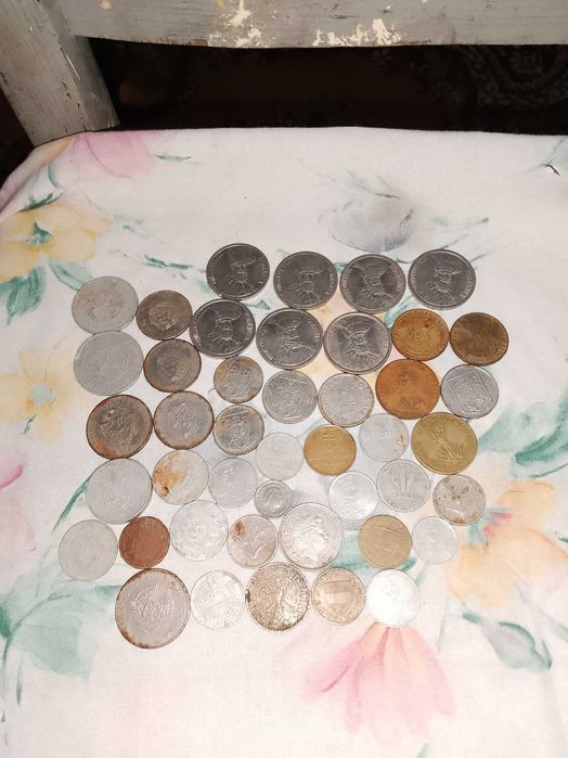 Vând monede vechi roman