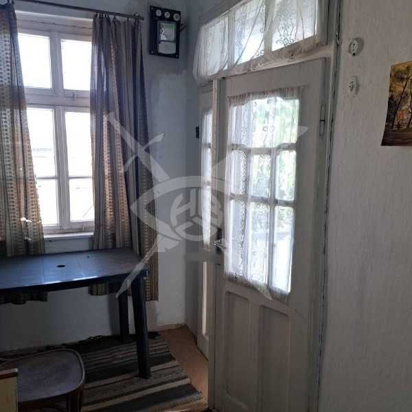 Двуетажна къща в Дюлево