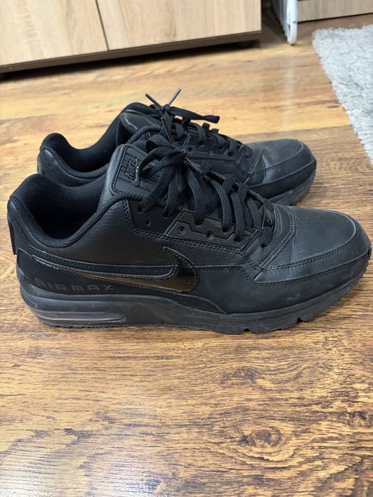 Обувки Найк НОВИ