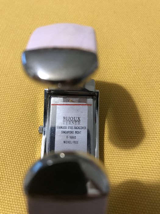 Часовник - гривна на Next