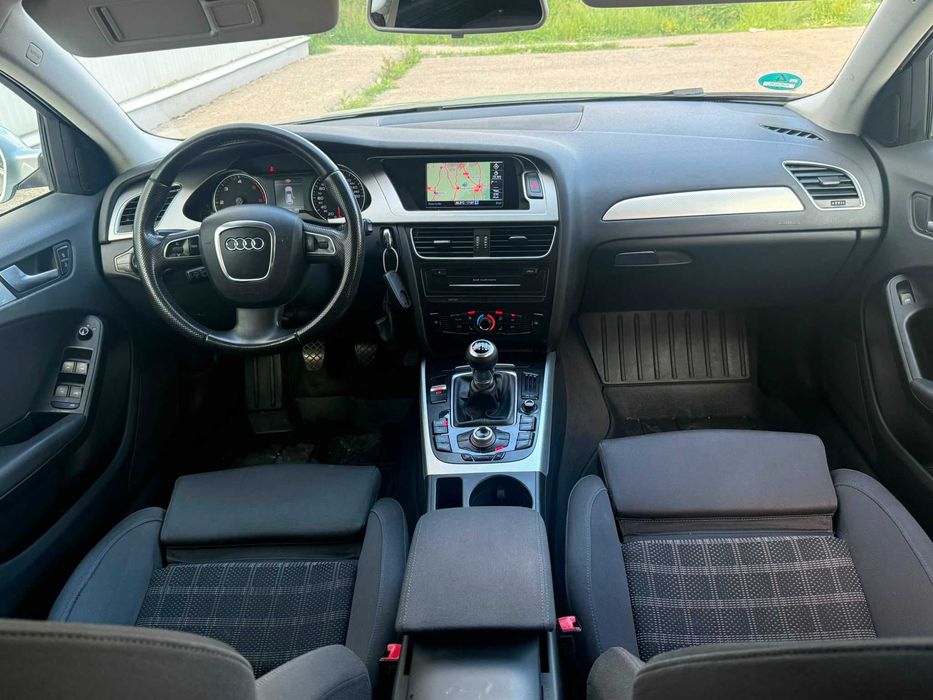 Audi A4 B8  2010