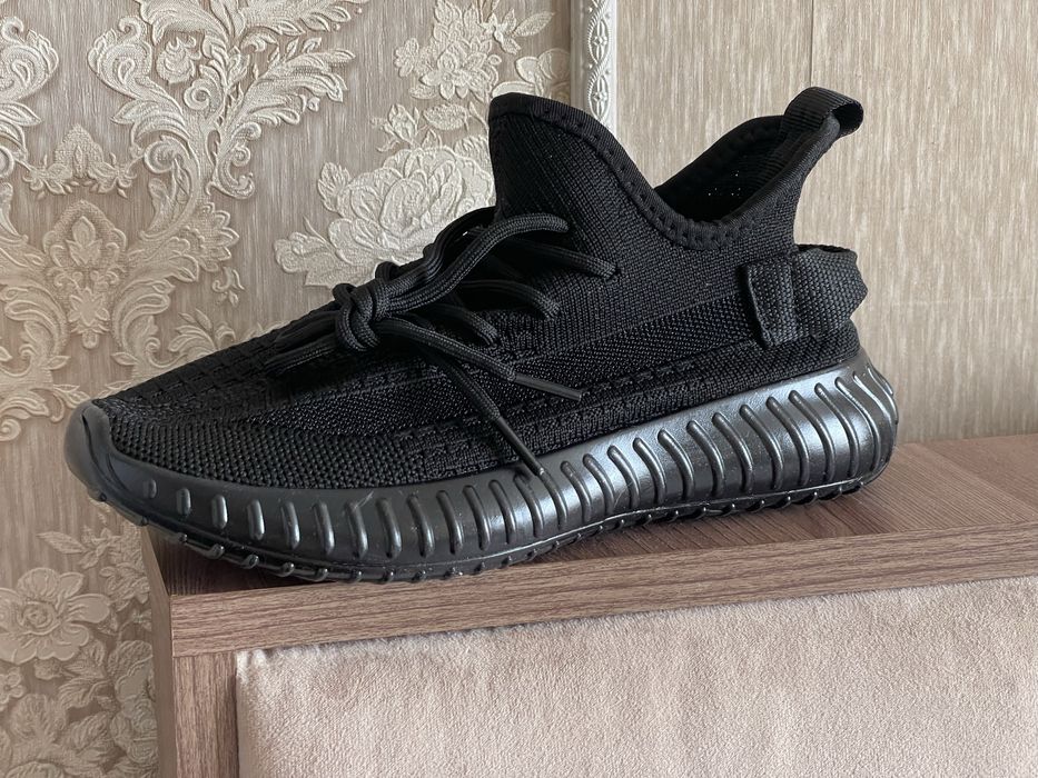 Продам новые изики