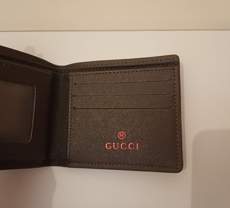 Portofel Gucci impecabil