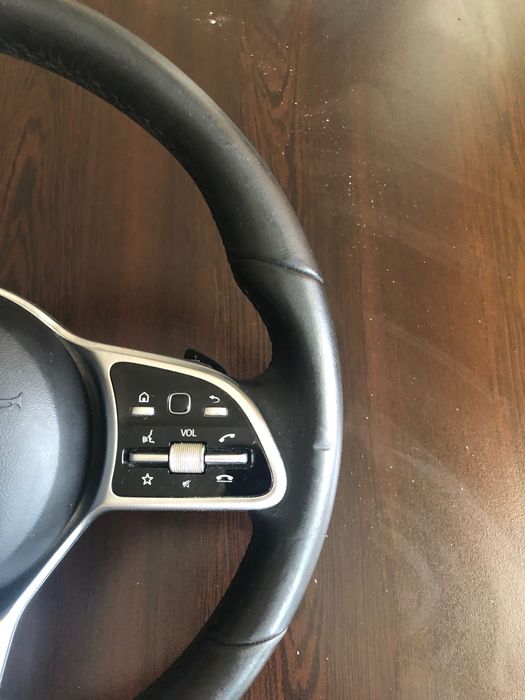 Волан и airbag от Мерцедес.