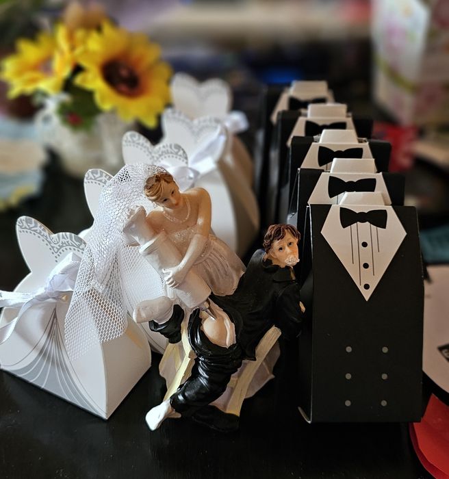 Статуетка с кутии