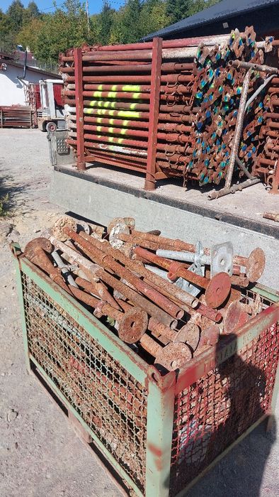 Schela Italia adusa recent,  picioare reglabile podine..