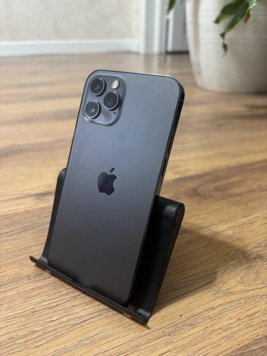 Айфон 12 про 77 акб состаяние отличное