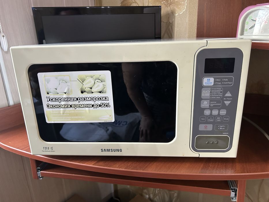 Продаеться микроволновка