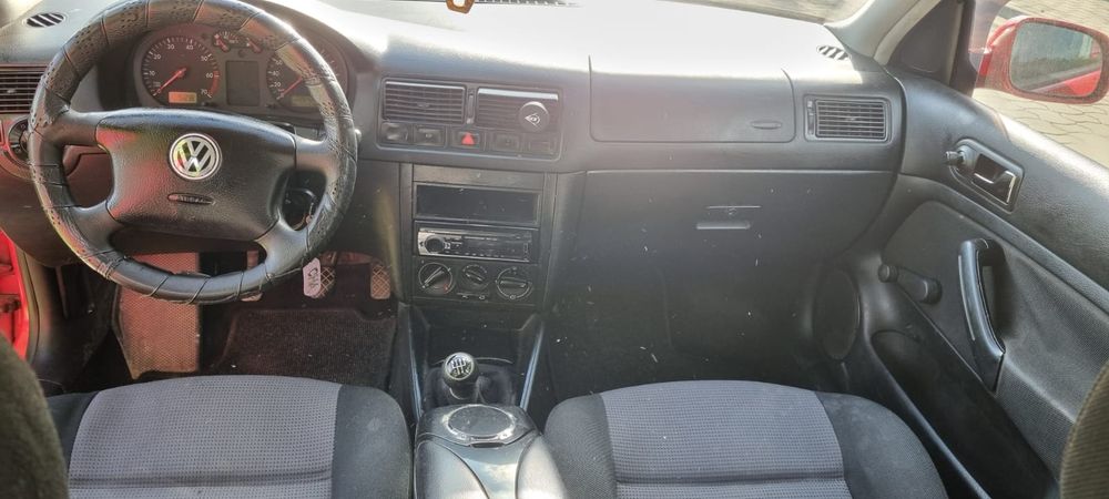 VW GOLF 4 Roșu Se oferă  fiscal pe loc Consum  mic