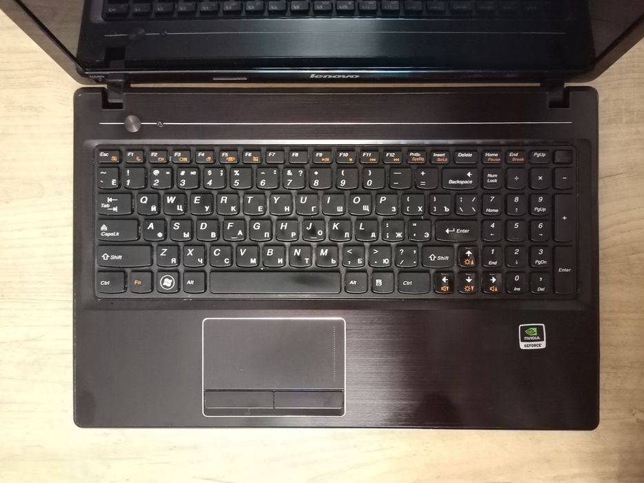 Ноутбук Lenovo. Core i3, geforce 610, ssd
