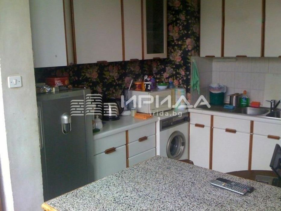 Продава се Тристаен апартамент в София, Център - 88 кв.м за 1507 €/кв.м - Снимка #1