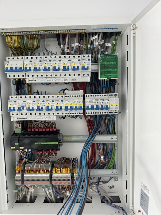 Ai nevoie de un electrician?