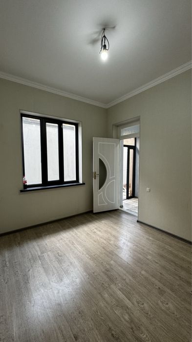 Nazarbekda 2 ta yonma-yon honadon