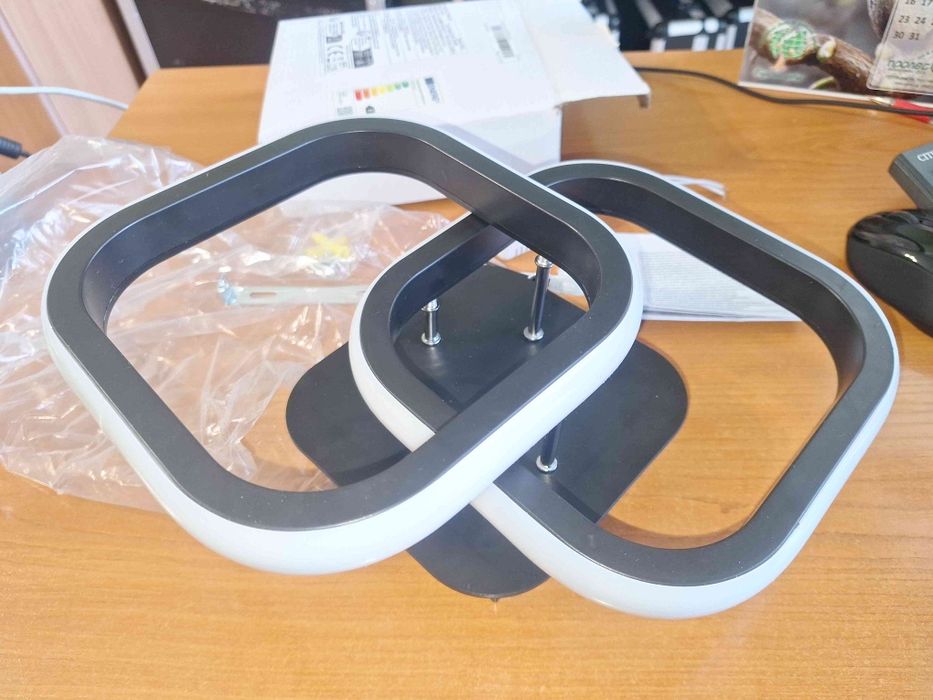 11.2-инчов 12W квадратен LED плафон, с ярка студена бяла/естествена