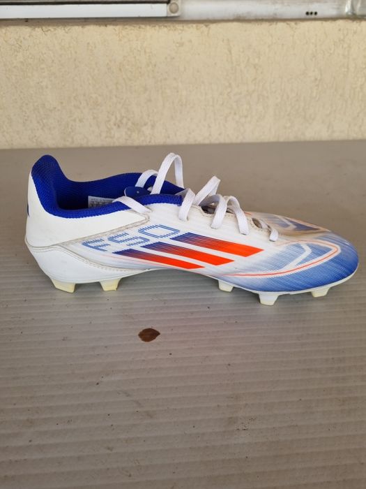 Ghete de fotbal adidas f50 mărime 41 1/3.