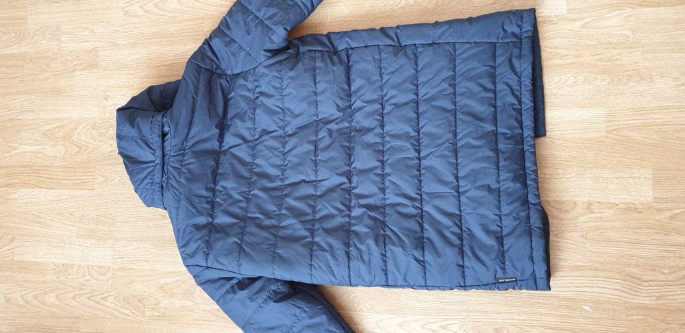Нови якета Jack Wolfskin Stormlock/Review/Umbro с етикетите от 65лв.