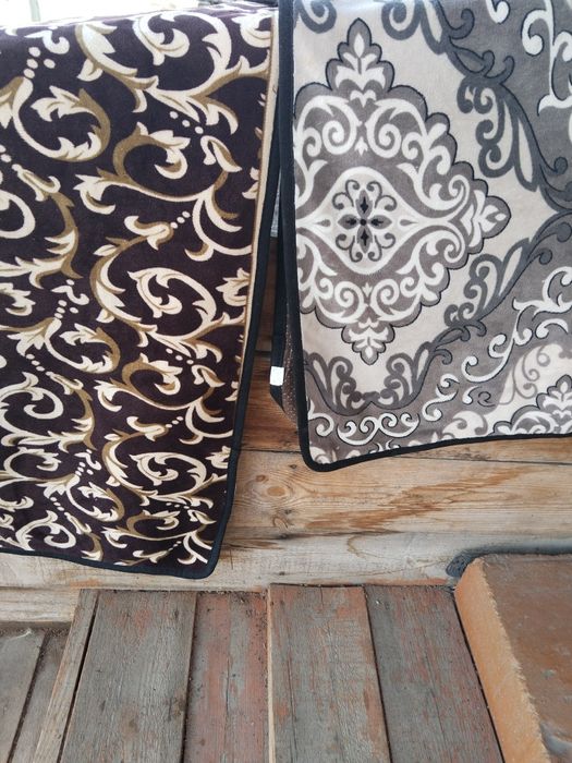 Продаю дорожки тканевые