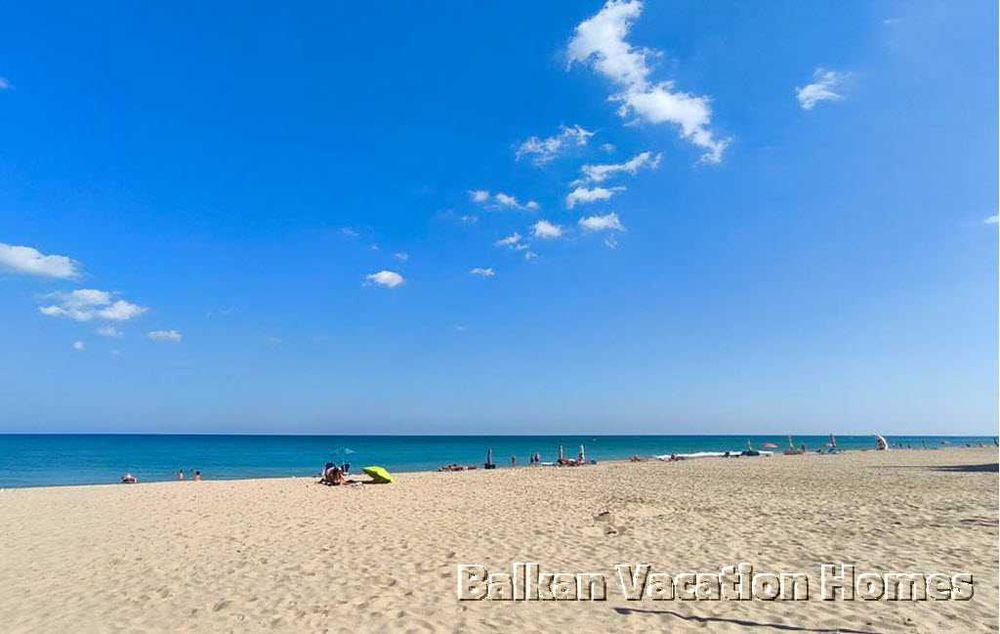 Продава се Двустаен апартамент в Обзор - 75 кв.м за 1236 €/кв.м - Снимка #17