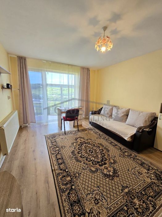 Apartament 1 cameră decomandată Bucătărie separată Parcare exterioară