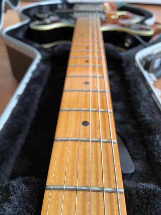 Vand chitara semiacustica Squier Starcaster Classic vibe cu hard case