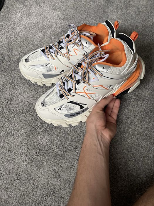 Balenciaga track