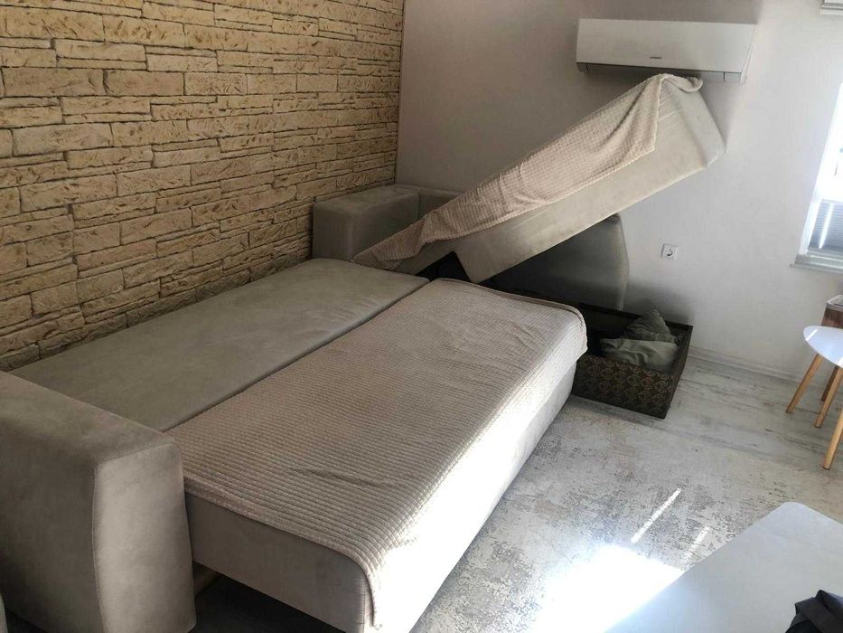 Продавам ъглов диван