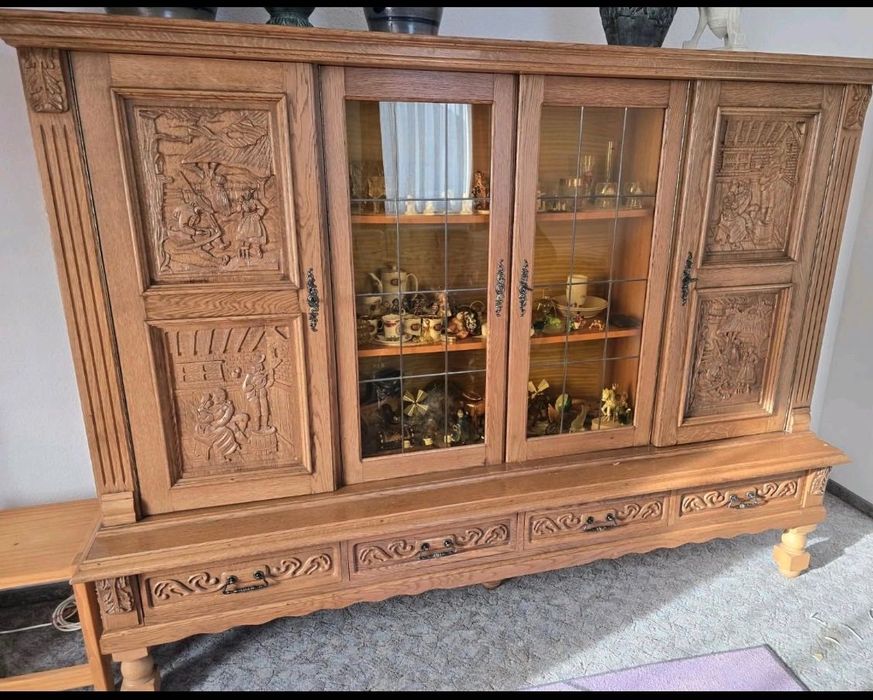 Vitrină rustică bavareză din stejar