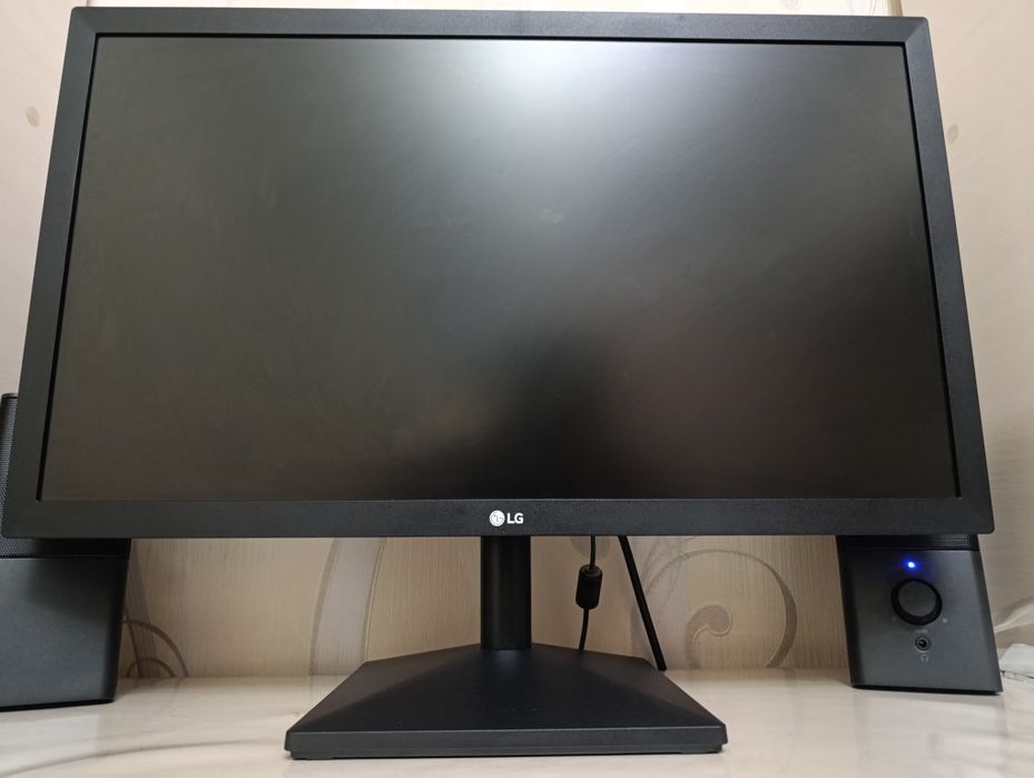Монитор LG 22MK400H