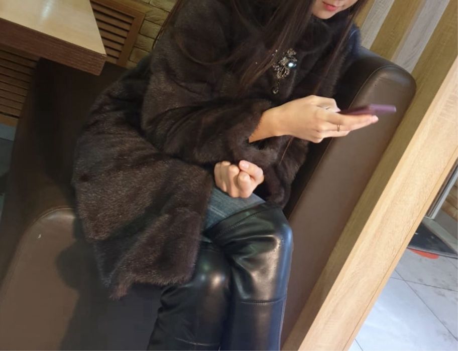 Продам норковую шубу