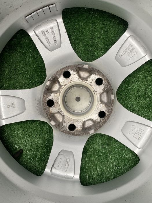 Set 4 jante Aliaj 5X114,3 R17 ET40 71/2JX17H2 KBA 48973 Kronprinz  Magma