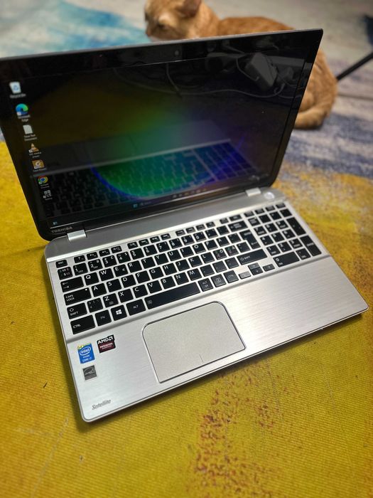 Laptop Toshiba P50-b, i7 gen 4, 2 gb dedicat , hdd 1 tb