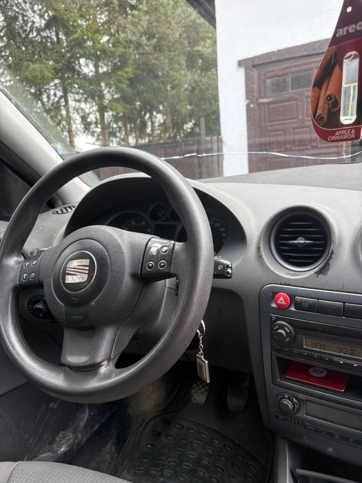Seat ibiza an 2007  in doua uși.