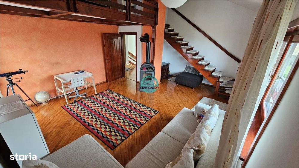 Vand casa de 380 mp, cu teren de 3500 mp in Sangeorgiu de Mures