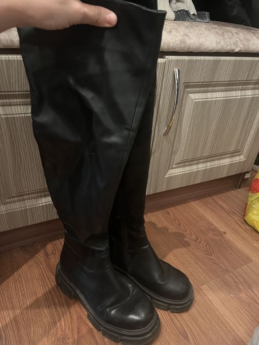 Отдам даром бесплатно сапоги ботинки