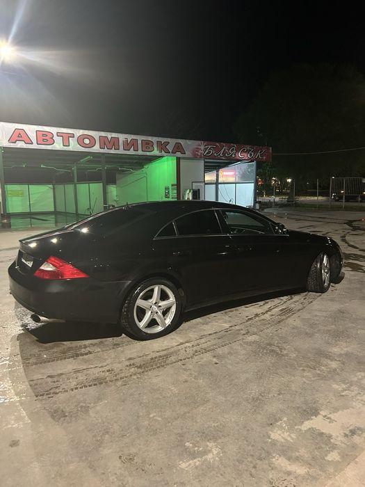 Продавам Mercedes cls 320