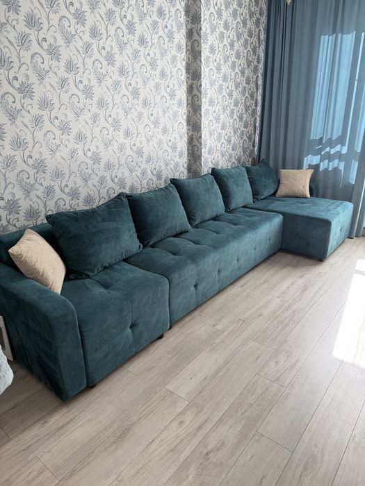 Срочно продам диван