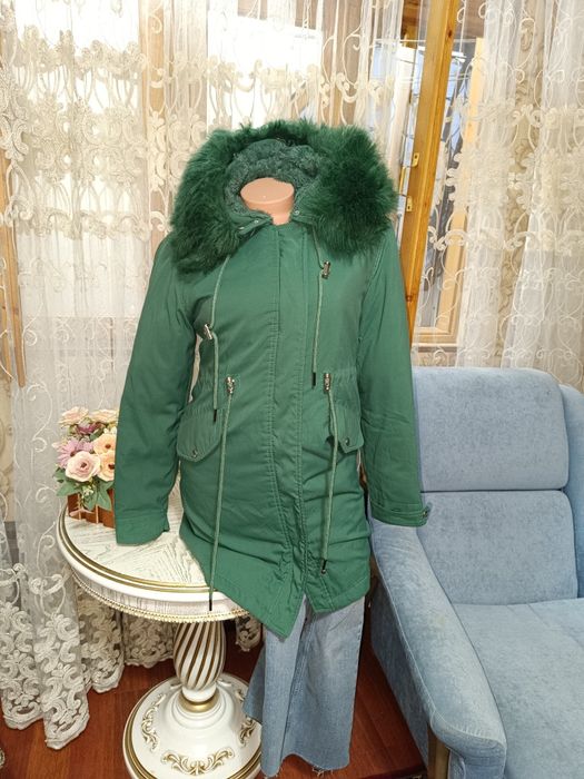 Теплая куртка на зиму